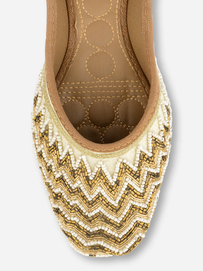 Desi Colour Women Indian Ethnic Footwear-Gold Zigzag