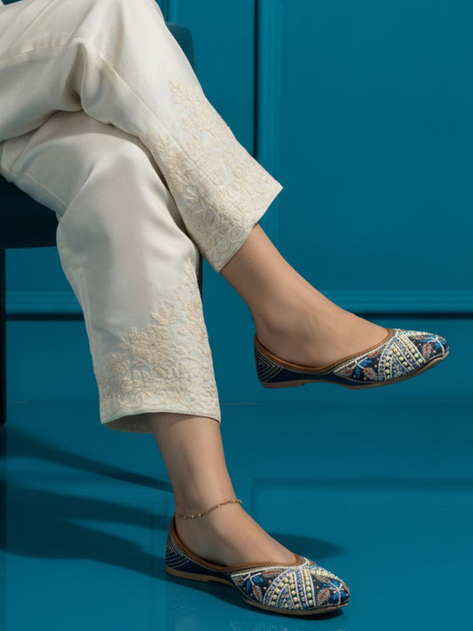 Desi Colour Women Indian Ethnic Footwear-Navy Blue Criss Cross
