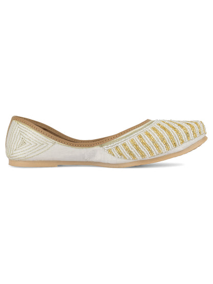 Desi Colour Women Indian Ethnic Footwear-Sleek Pearl-Off white