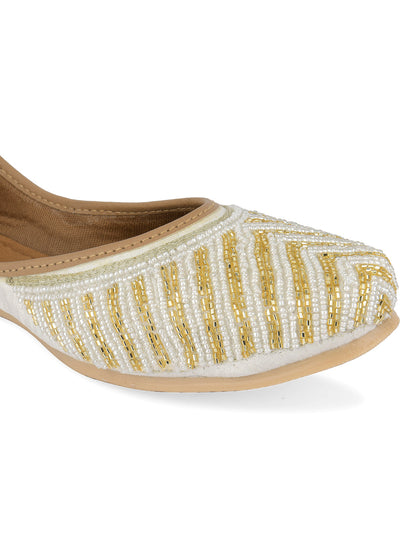 Desi Colour Women Indian Ethnic Footwear-Sleek Pearl-Off white