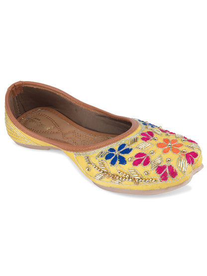 Desi Colour Women Indian Ethnic Footwear-Heavy Emb -16