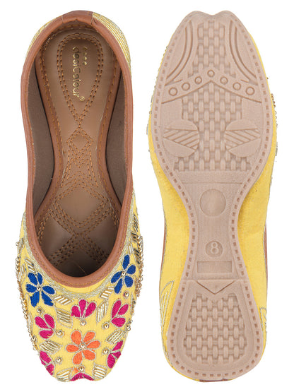 Desi Colour Women Indian Ethnic Footwear-Heavy Emb -16