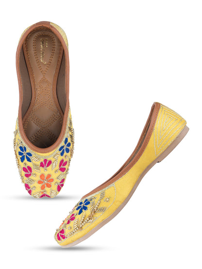 Desi Colour Women Indian Ethnic Footwear-Heavy Emb -16