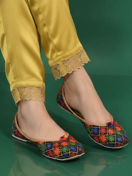 Desi Colour Women Indian Ethnic Footwear-Floral Black