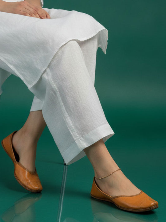 Desi Colour Women Indian Ethnic Footwear-Tan Leather Basic