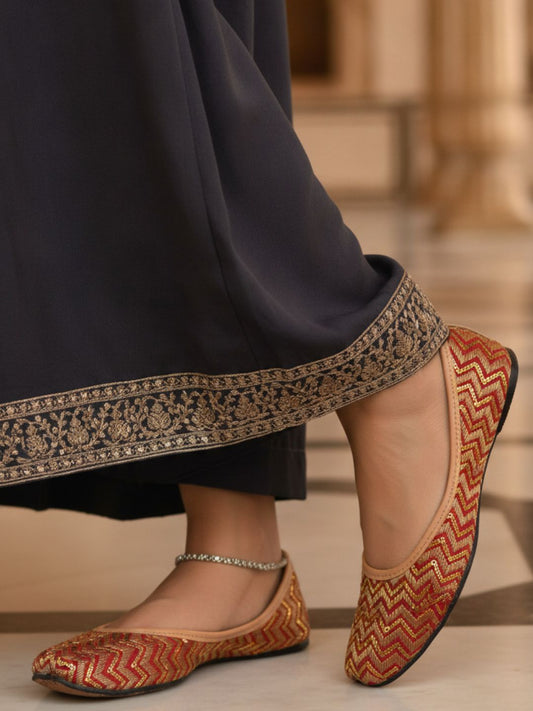 Desi Colour Women Indian Ethnic Footwear-Maroon Zigzag