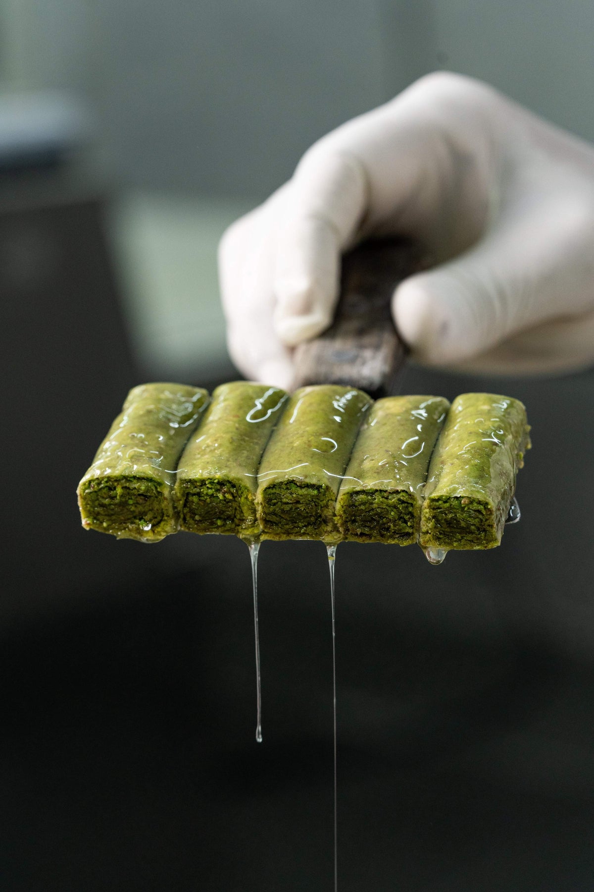 Gourmet Baklava Classic Pista Roll Baklava