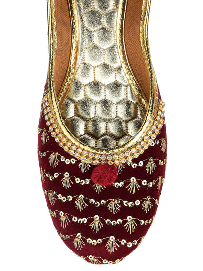 Desi Colour Women Indian Ethnic Footwear-Maroon Star