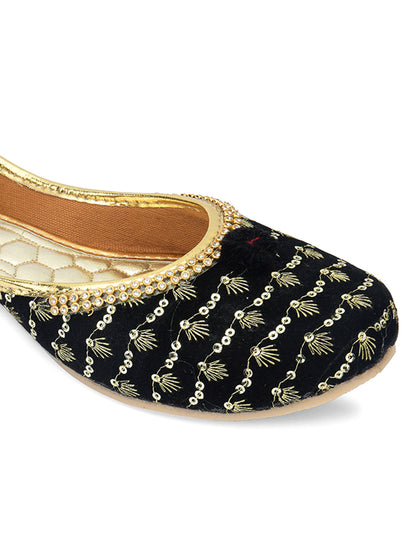 Desi Colour Women Indian Ethnic Footwear-Black Star