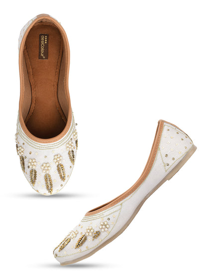 Desi Colour Women Indian Ethnic Footwear-Off white Dabka