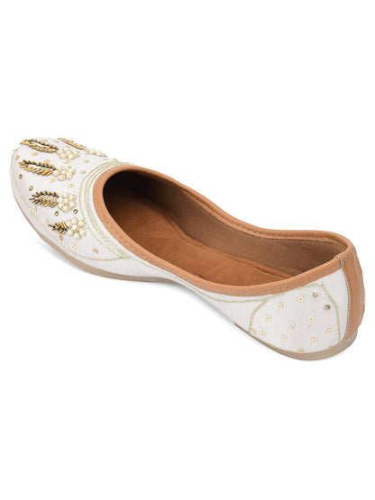 Desi Colour Women Indian Ethnic Footwear-Off white Dabka