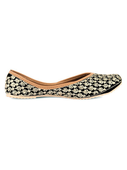 Desi Colour Women Indian Ethnic Footwear-Black Thread