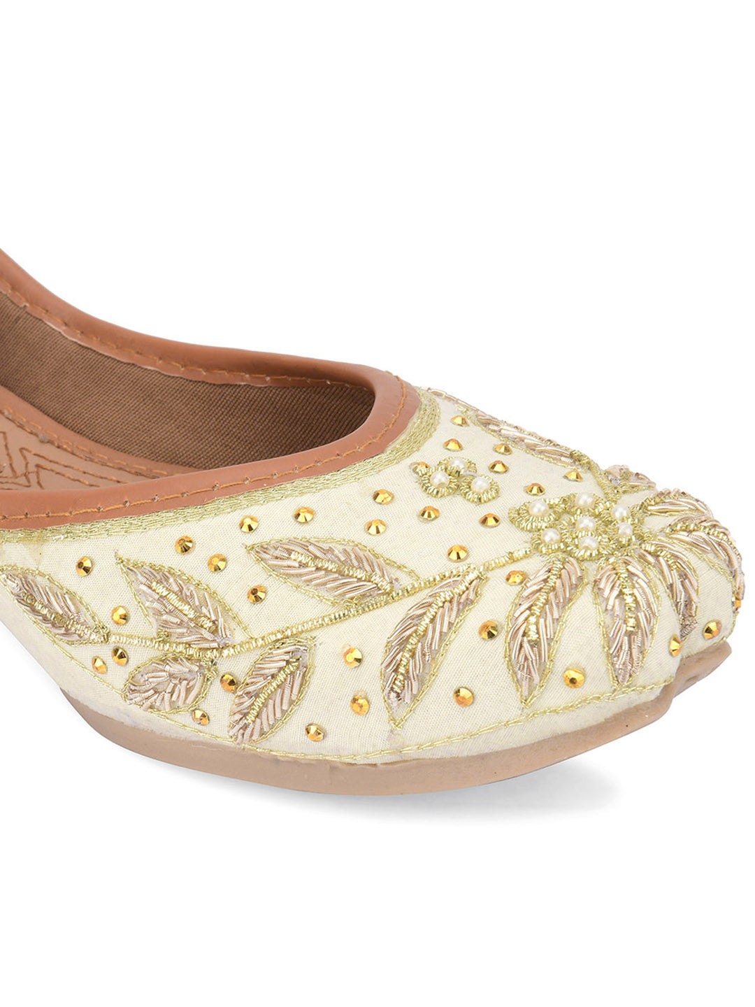 Desi Colour Women Indian Ethnic Footwear-Dabka Off White