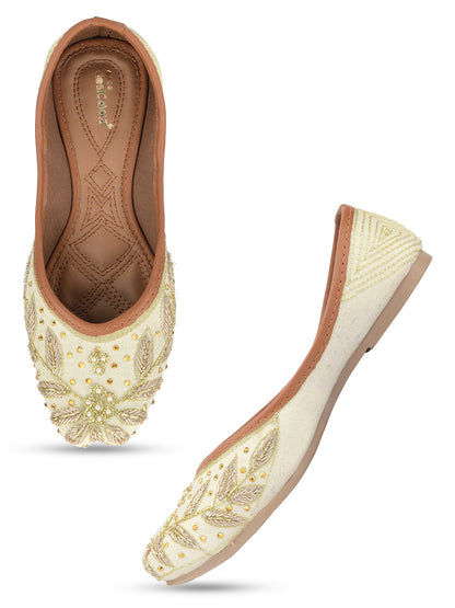 Desi Colour Women Indian Ethnic Footwear-Dabka Off White