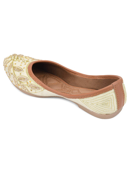 Desi Colour Women Indian Ethnic Footwear-Dabka Off White