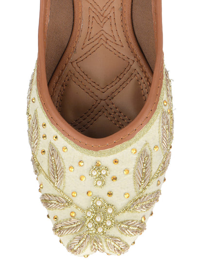 Desi Colour Women Indian Ethnic Footwear-Dabka Off White