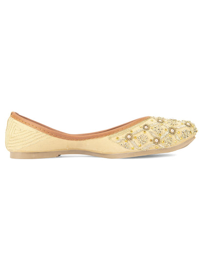 Desi Colour Women Indian Ethnic Footwear-Gold Dabka work