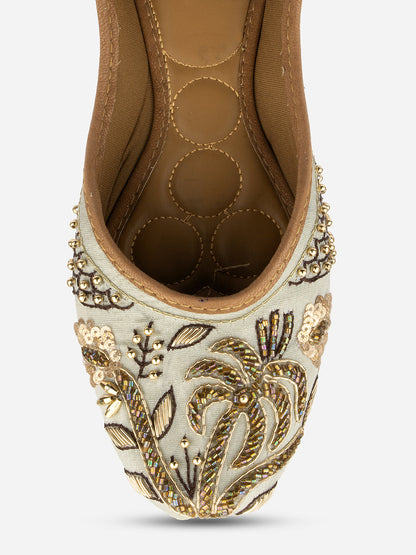 Desi Colour Women Indian Ethnic Footwear-Grey Emb