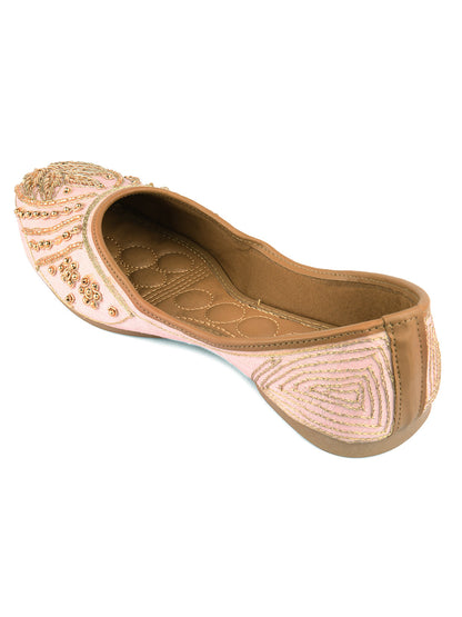 Desi Colour Women Indian Ethnic Footwear-Peach Dabka