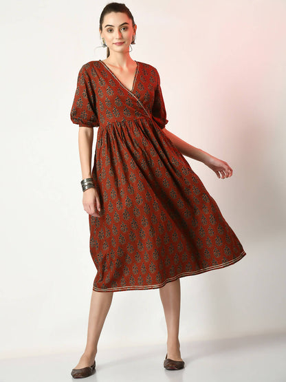 Myshka Women's Rust Empire Printed Dress