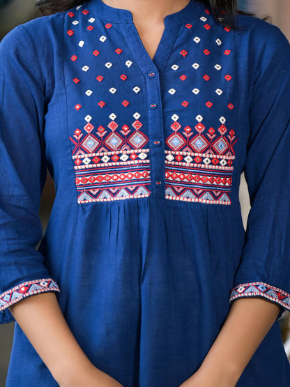 Juniper Women's Blue Solid Cotton Short Tunic With Thread & Mirror Work
