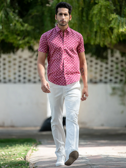 Miravan Men's Regular Fit Pink Floral Cotton Button Down Half Sleeve Slim Fit Shirt