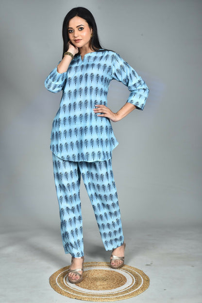 Morchari Digital Print Semi Muslin Co-Ord Set Top & Trouser-Multicolor
