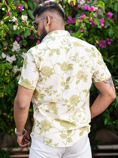 Miravan Men's Tea Green Floral Printed Half Sleeve Slim Fit shirt