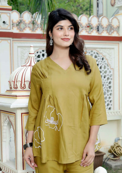 Miravan Women's Mehandi Solid Co-Ord Set