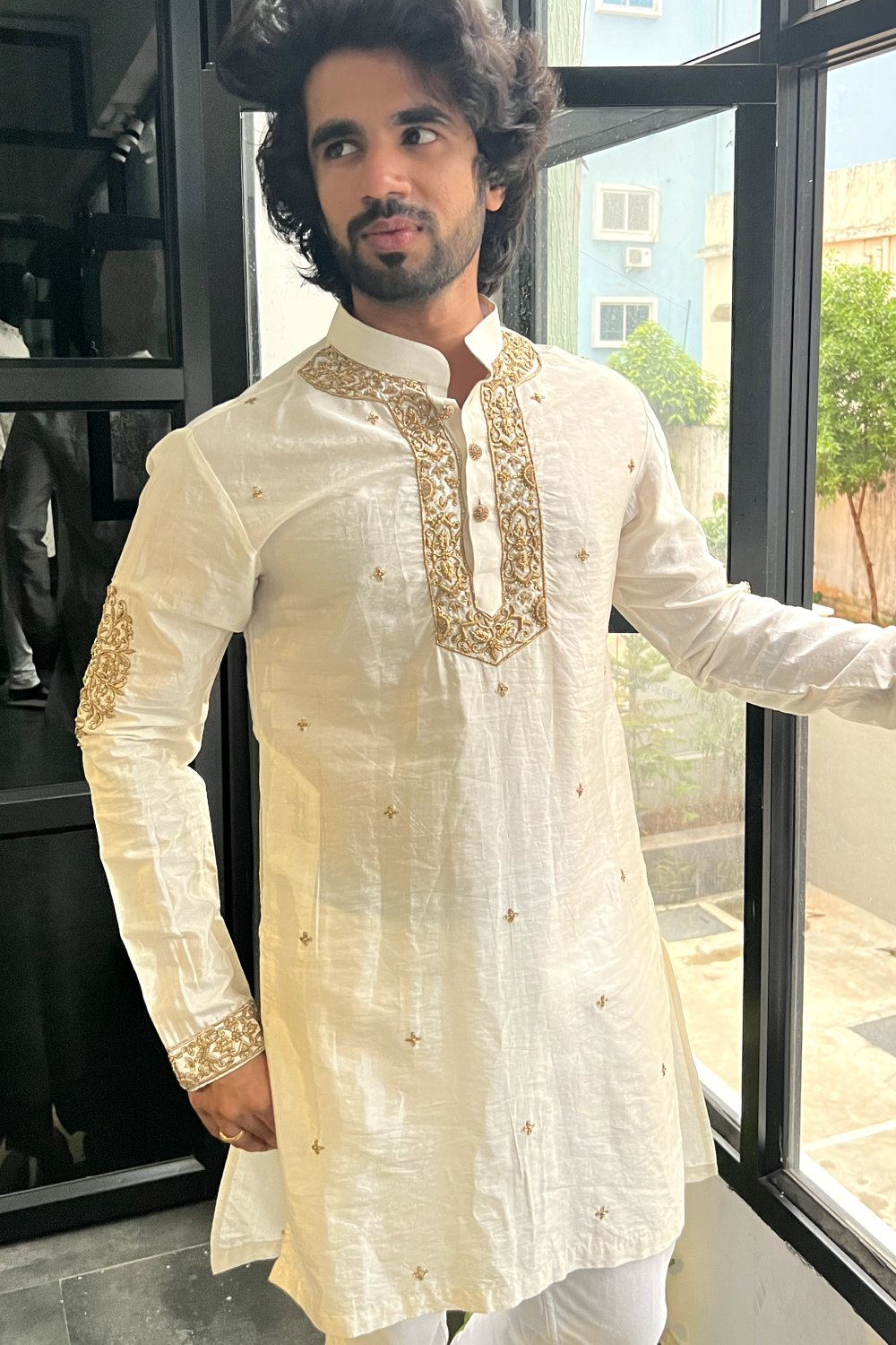 Designer Swachh Pattu Men's Kurta Set by Hilo Design
