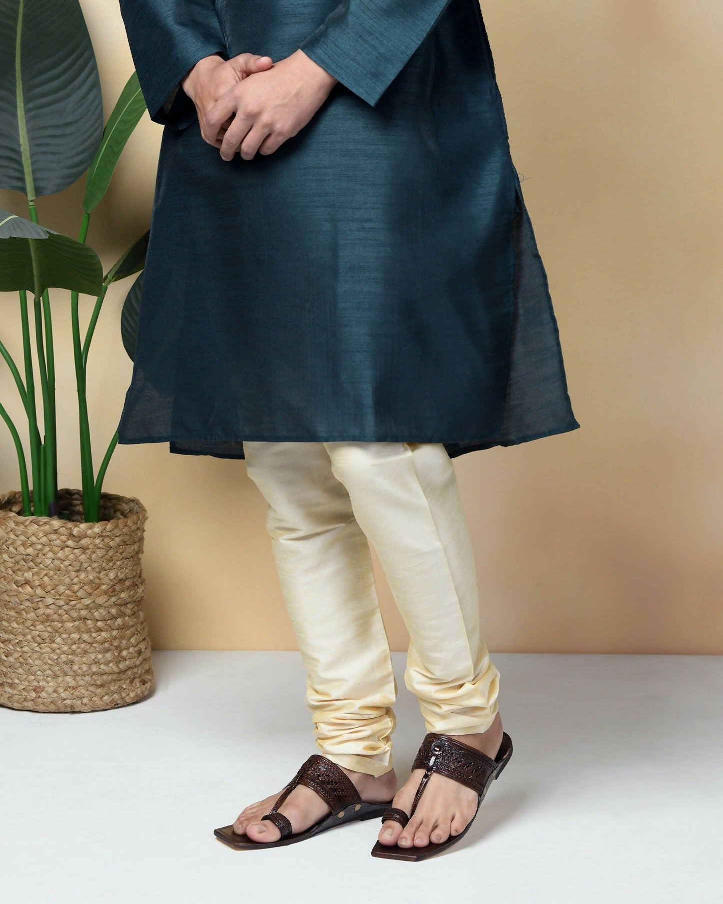 Stepsoft Men'S Brown Kolhapuri Chappal | Cutwork Leather Ethnic Slip-On Footwear