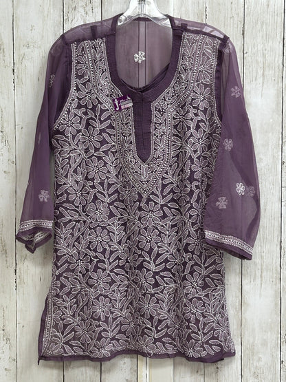 Lucknow chikankari kurti