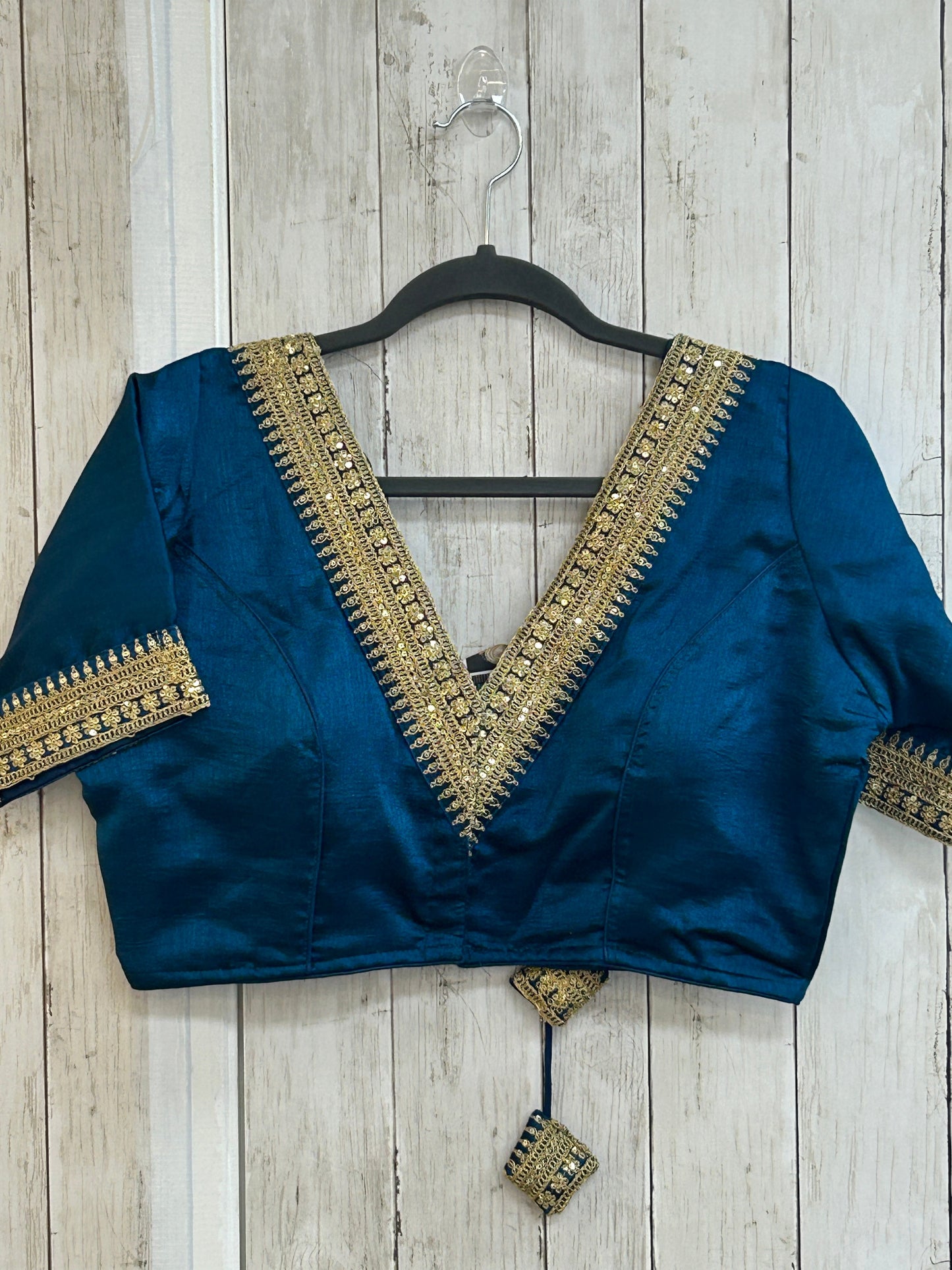 Front hook blouse