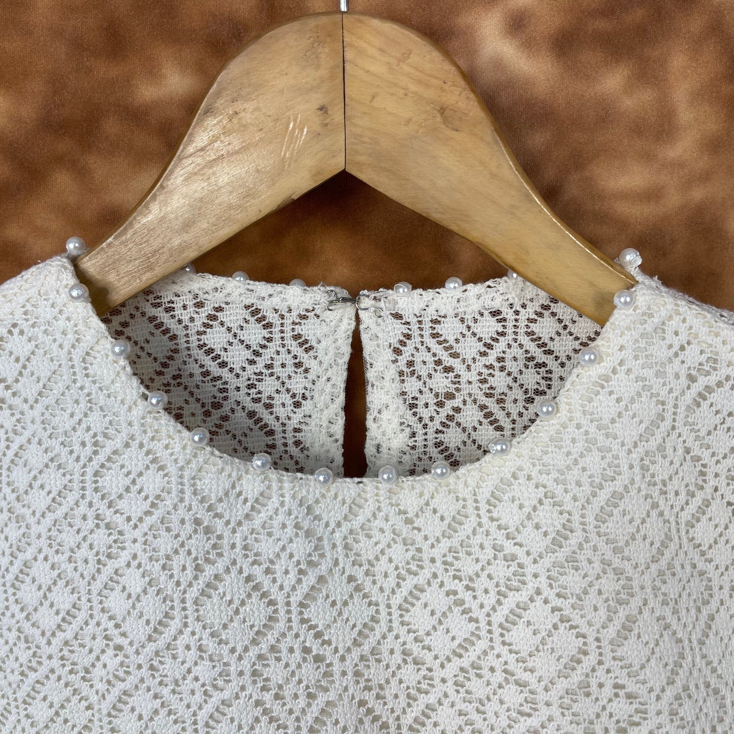 Radiant Glow Cream Coloured Cotton Less Ready to Wear Blouse - kapda Tailor