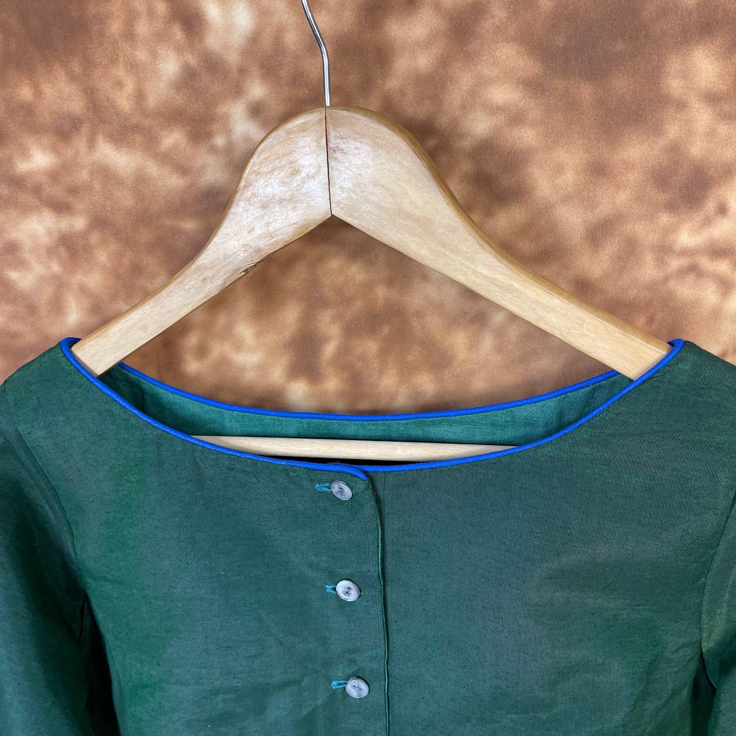Hari Bhari Zindagi Green Coloured Chanderi Ready to Wear Blouse - kapda Tailor