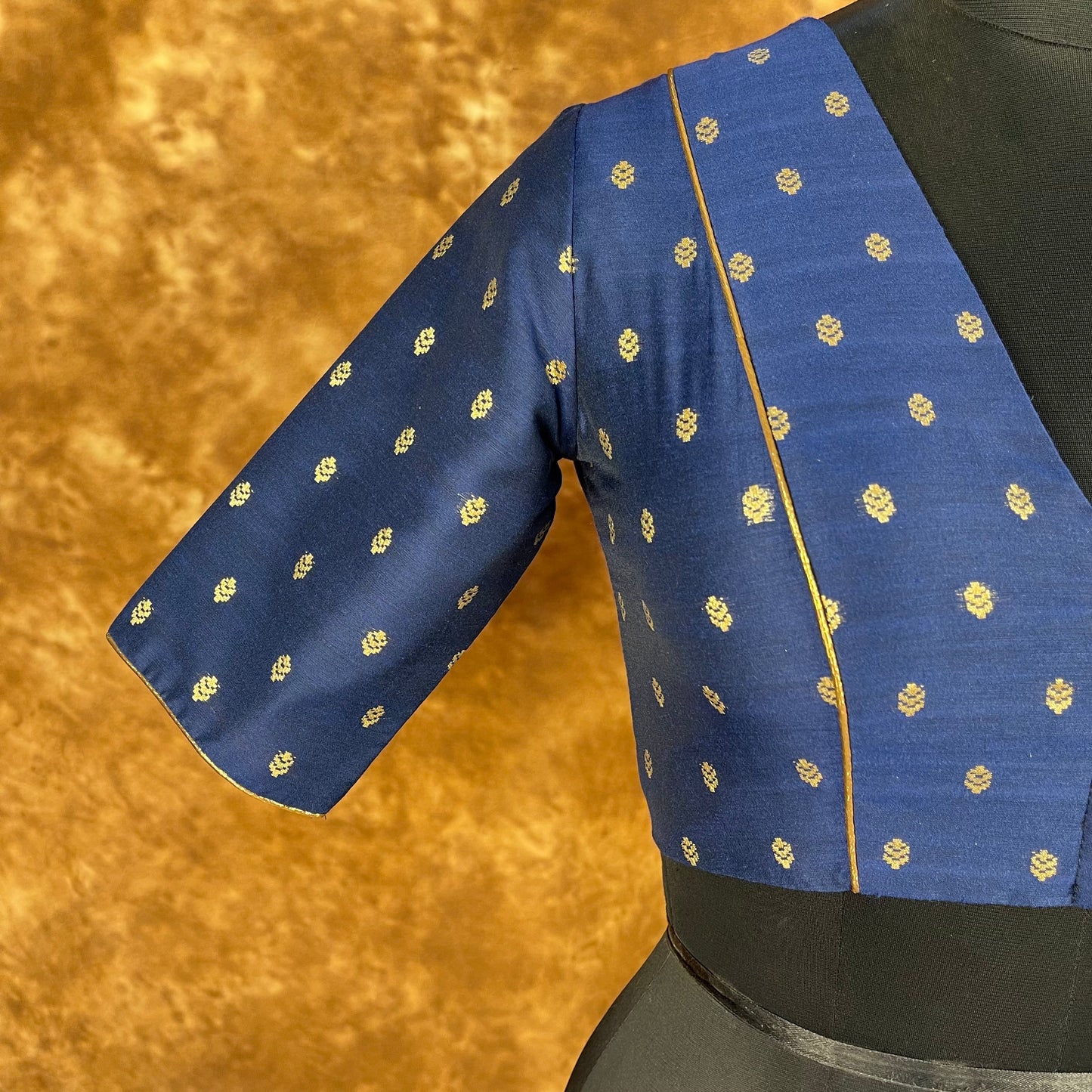 Coral Jari Buta Blue Coloured Silk With Zari Buta Ready to Wear Blouse - kapda Tailor
