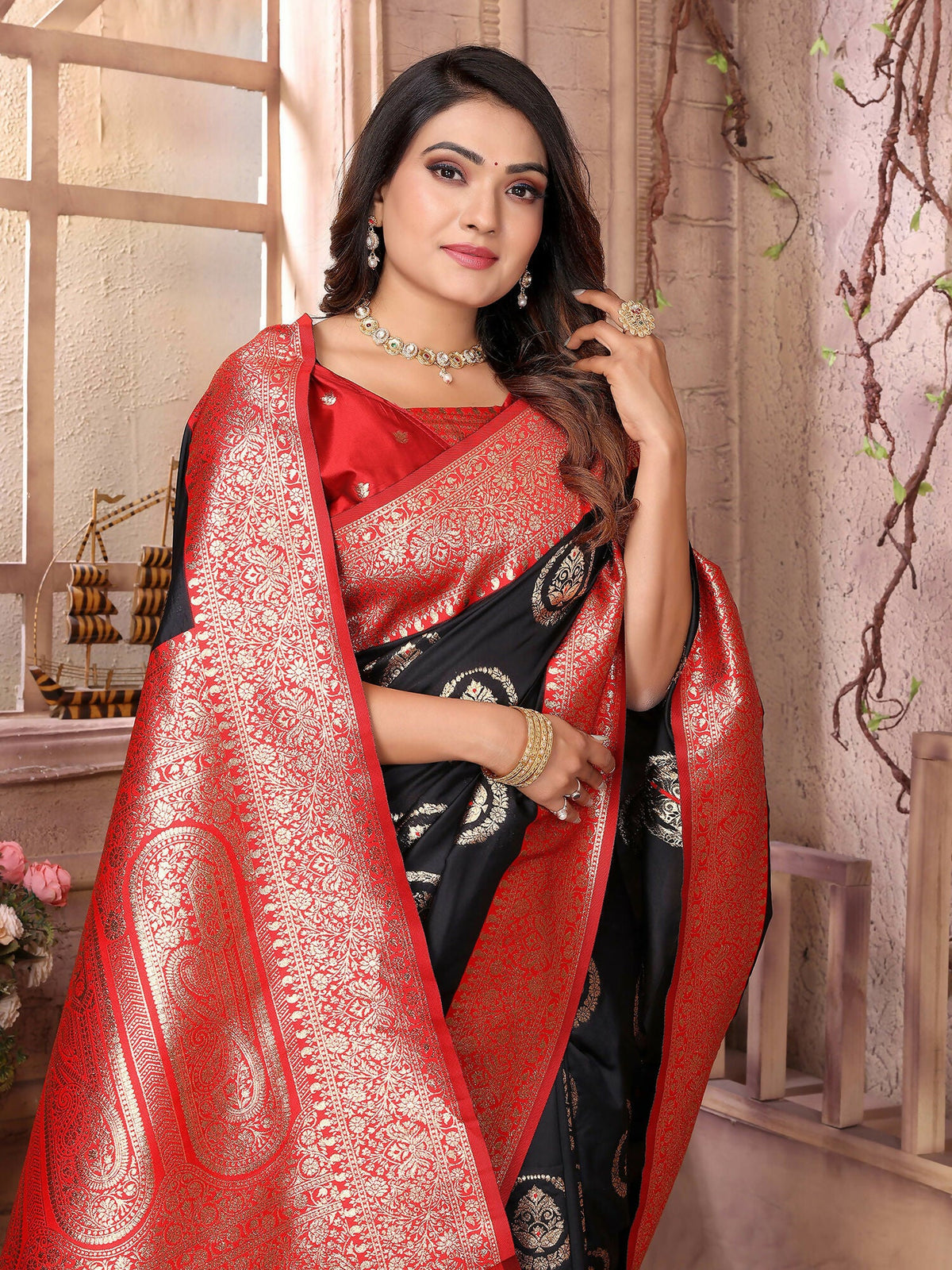 Joban Fashion Black Banarasi Soft Silk Woven Saree