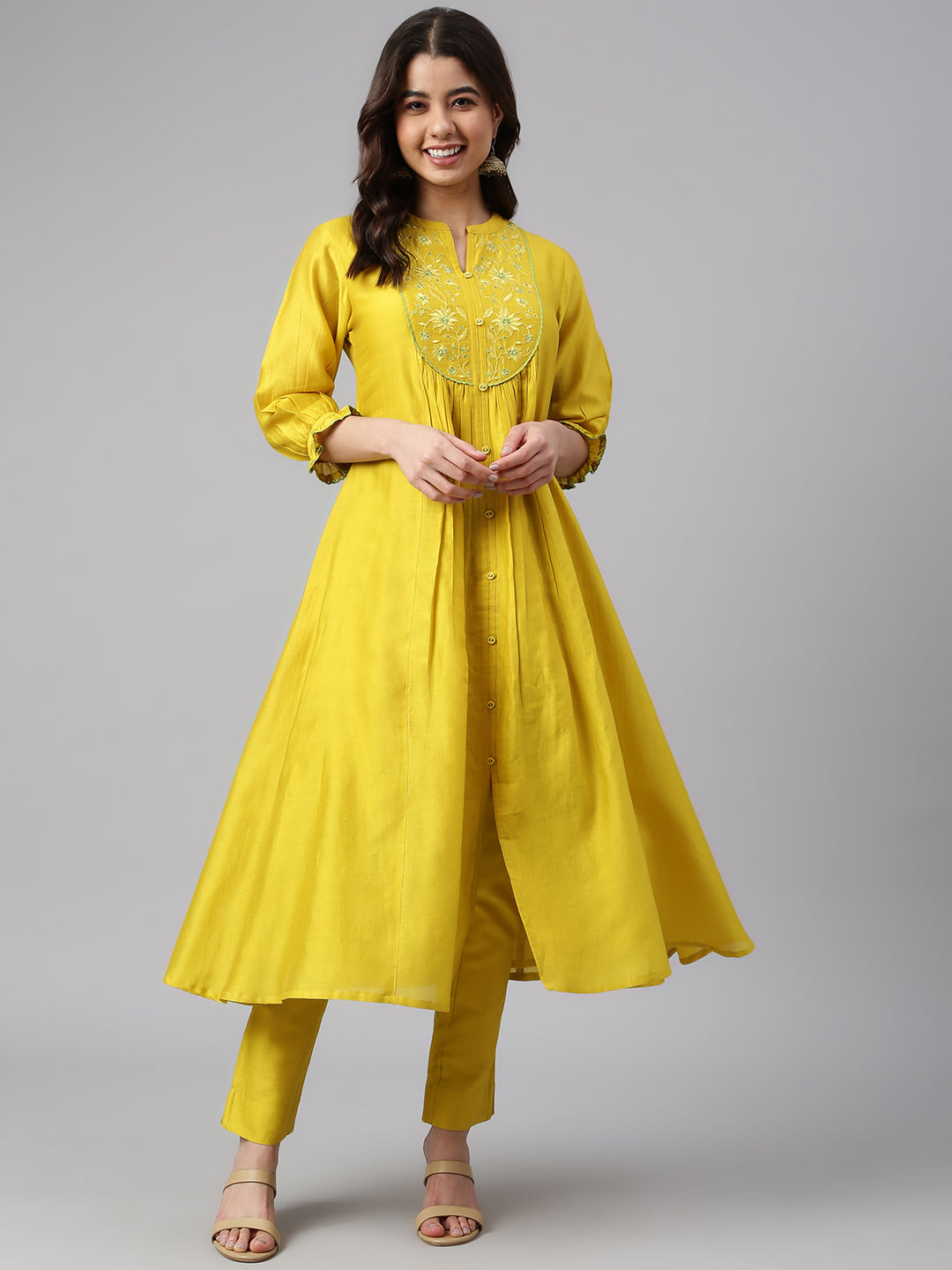Janasya Women's Yellow Crepe Silk Solid Kurta With Pant