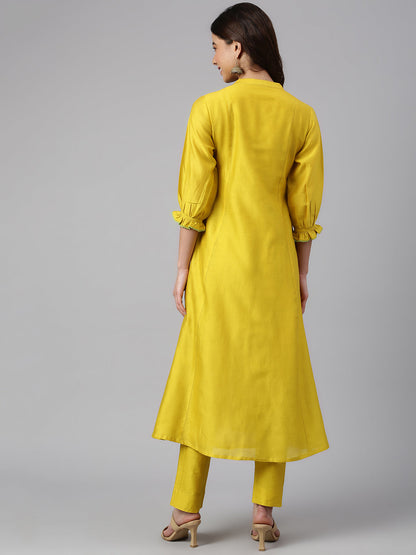 Janasya Women's Yellow Crepe Silk Solid Kurta With Pant