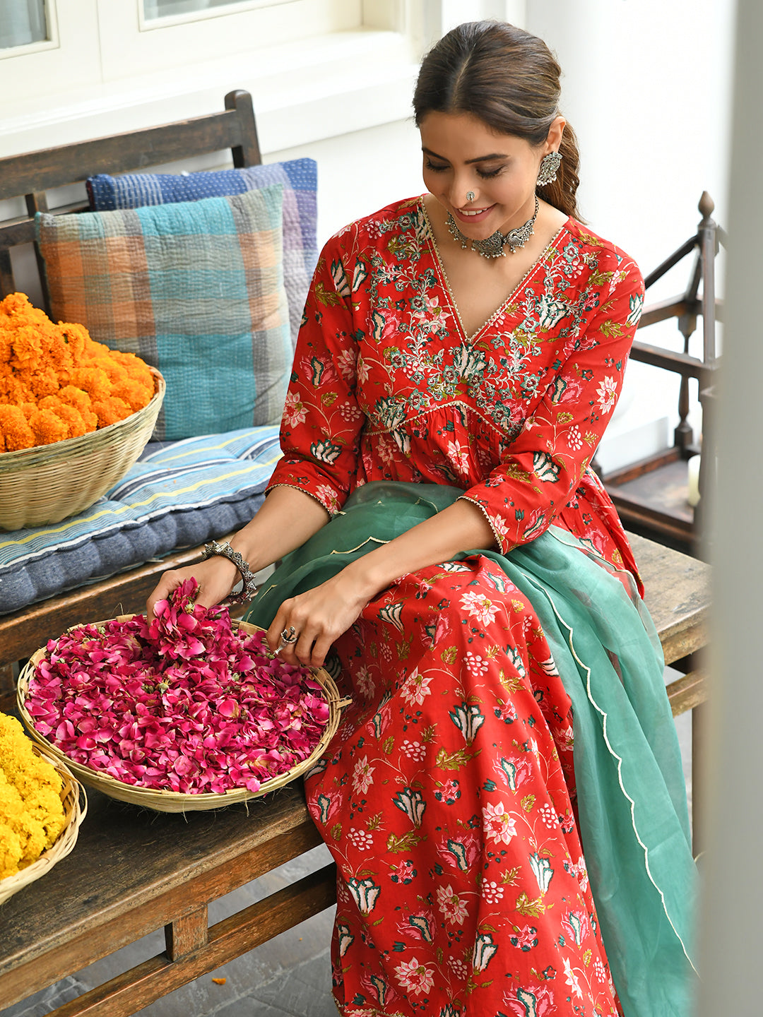 Janasya Women's Red Cotton Floral Block Print Kurta With Palazzo And Dupatta