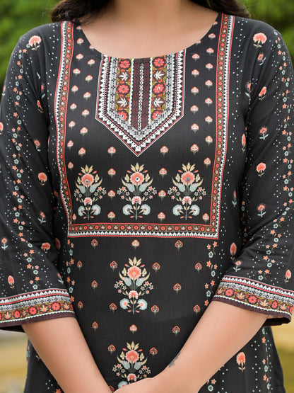 Juniper Women's Black Viscose Rayon Printed Kurta Set