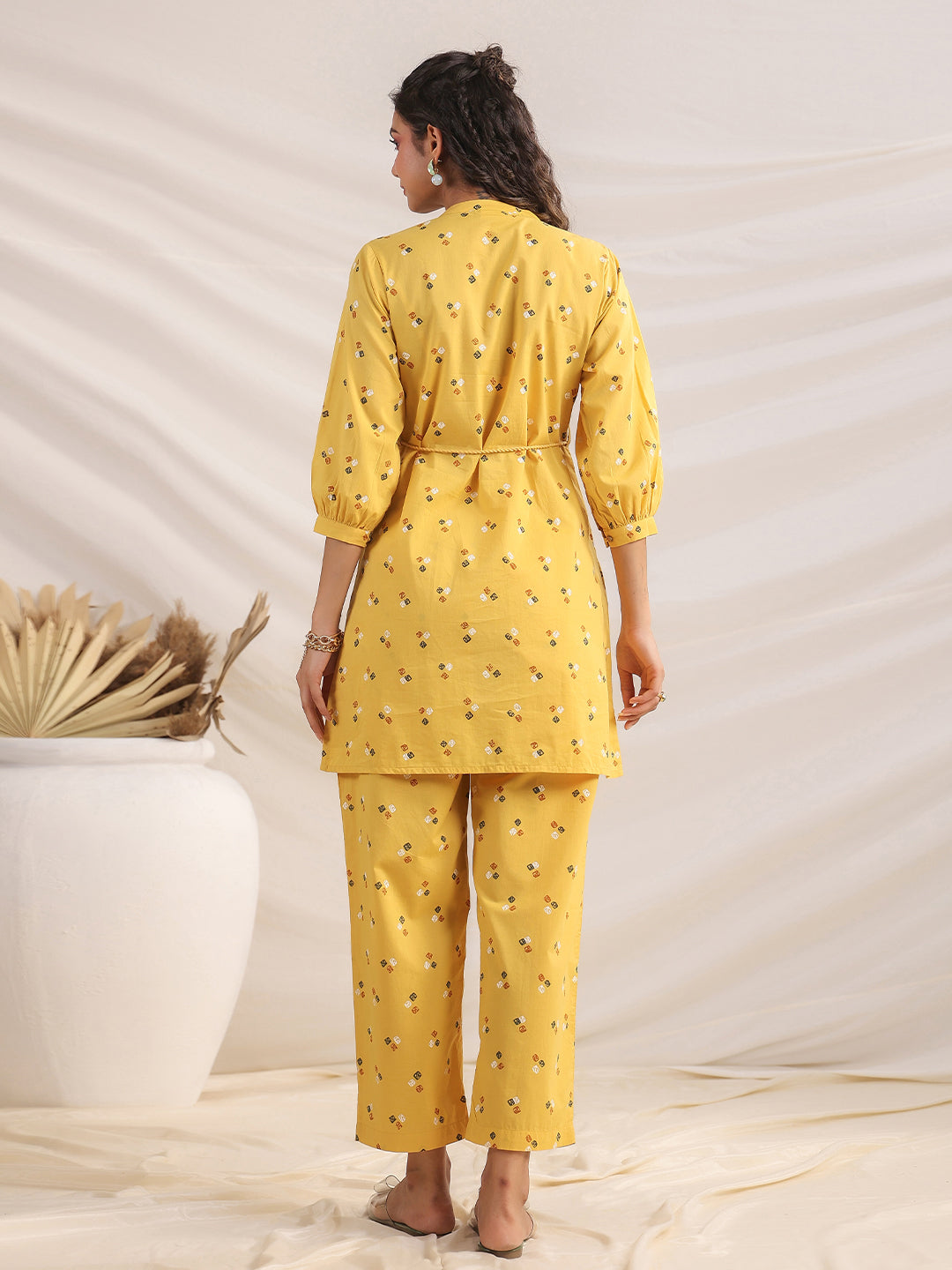 Janasya Gathering Cambric Mustard Geometric Band Collar Co-Ords