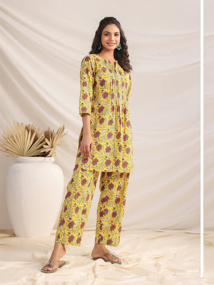 Janasya Pleated Cambric Yellow Floral Notch Neck Co-Ords
