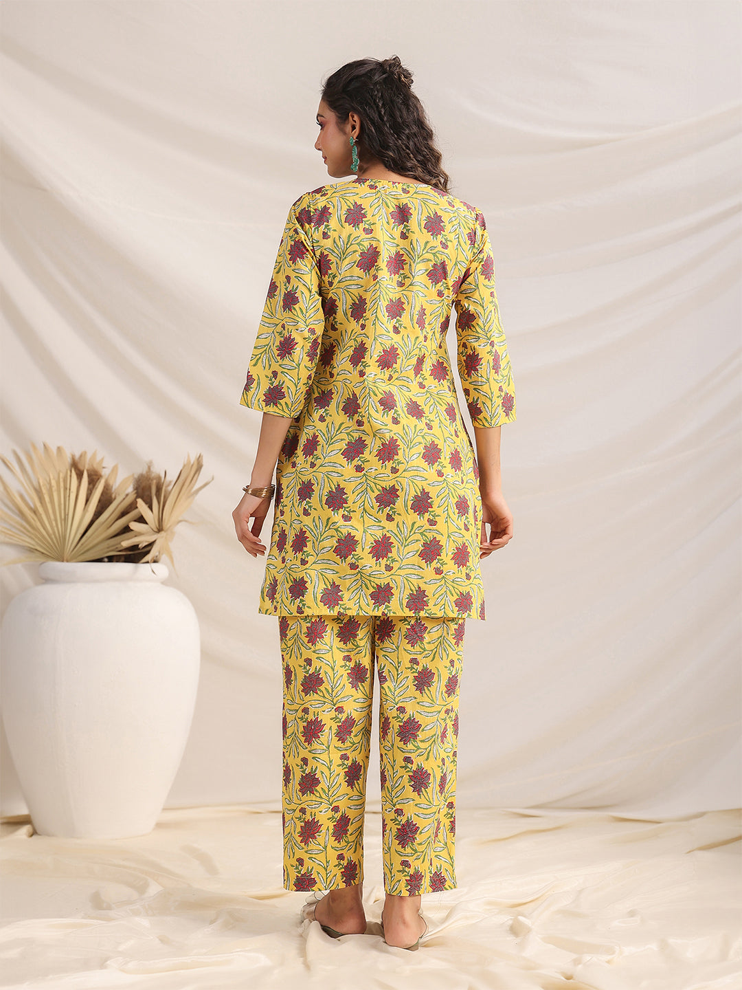 Janasya Pleated Cambric Yellow Floral Notch Neck Co-Ords