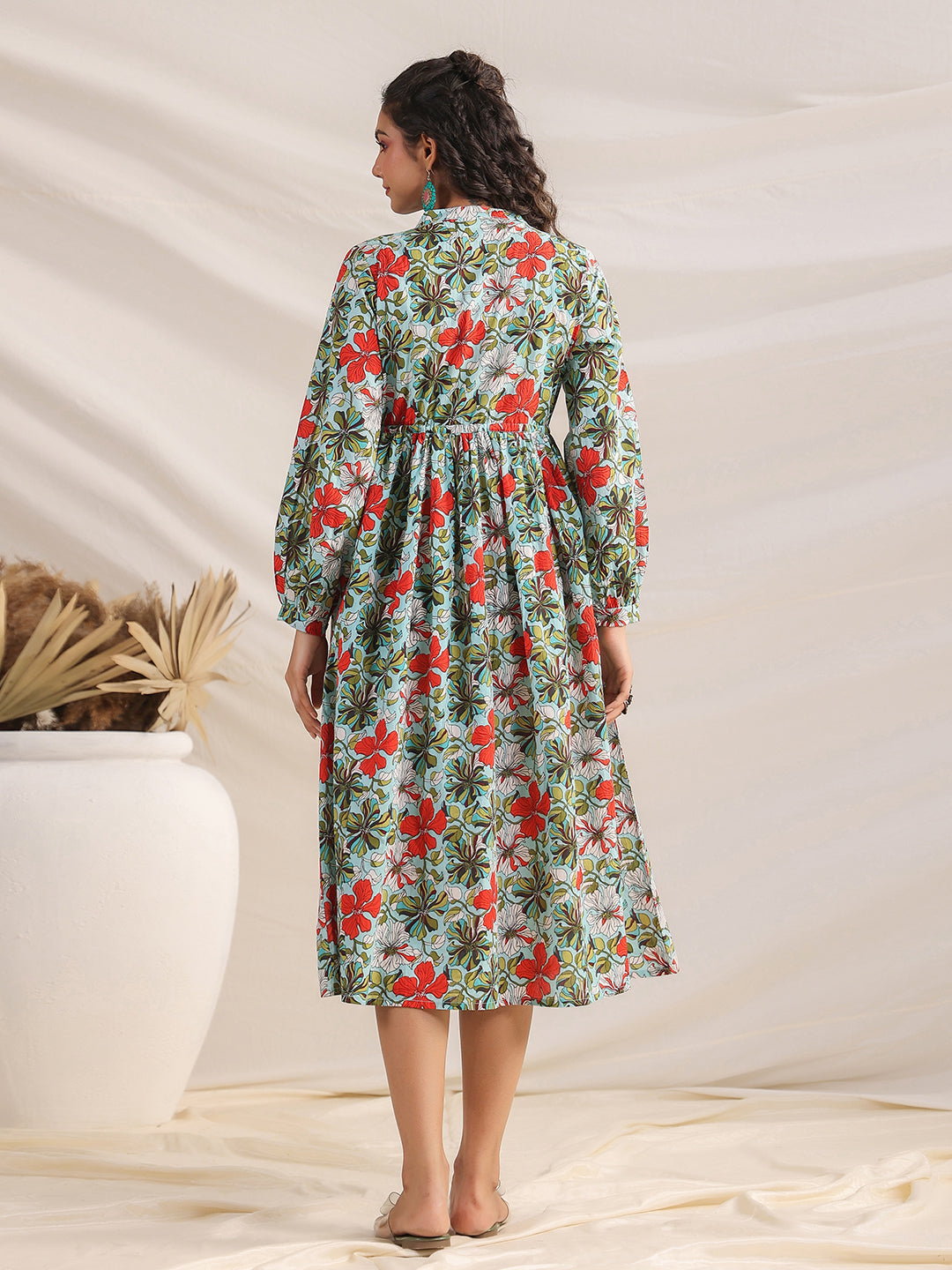 Janasya Pleated Cambric Blue Floral Band Collar Dress