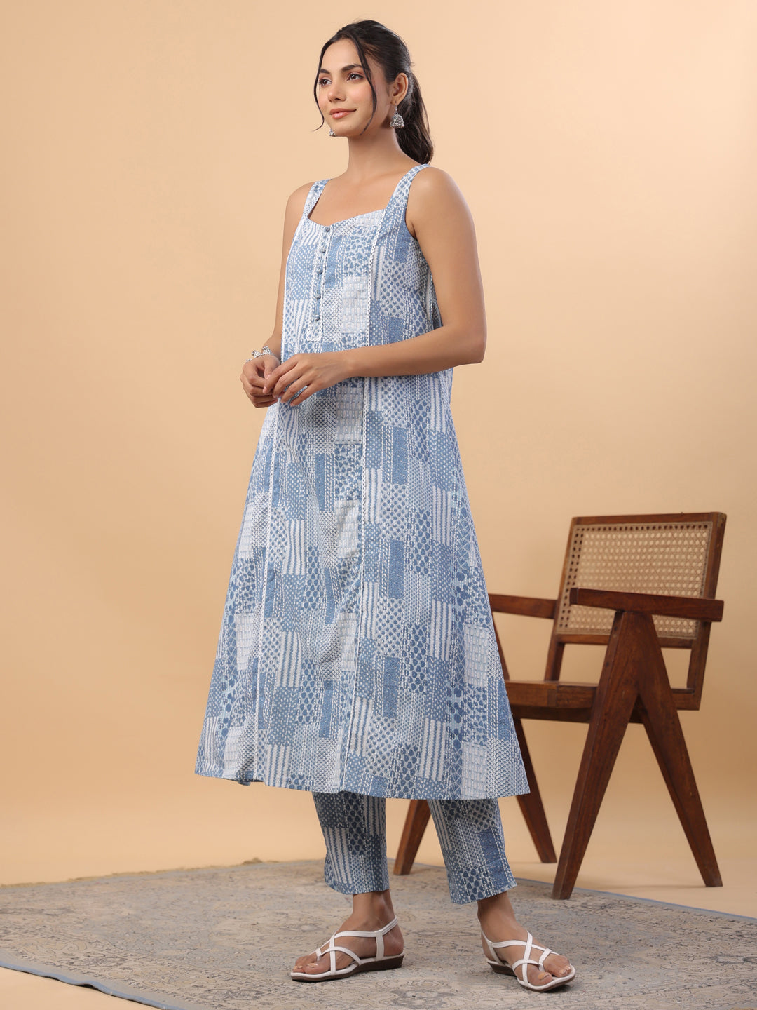 Janasya A-Line Cambric Blue Ethnic Motifs Sweetheart Neck Set