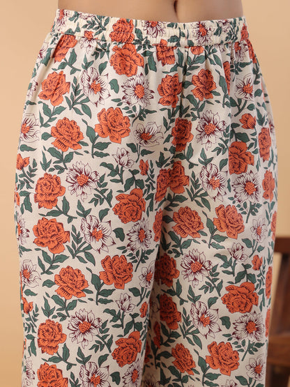 Janasya Gathered Cambric Cream Floral Round Neck Kurta & Bottom