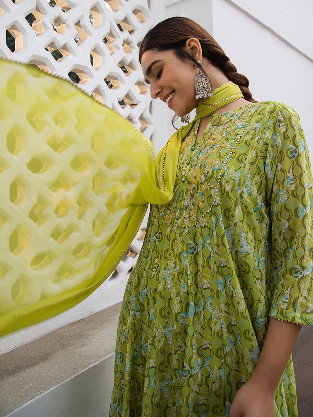 Janasya Light Georgette Yoke Embroidery Anarkali Kurta Set