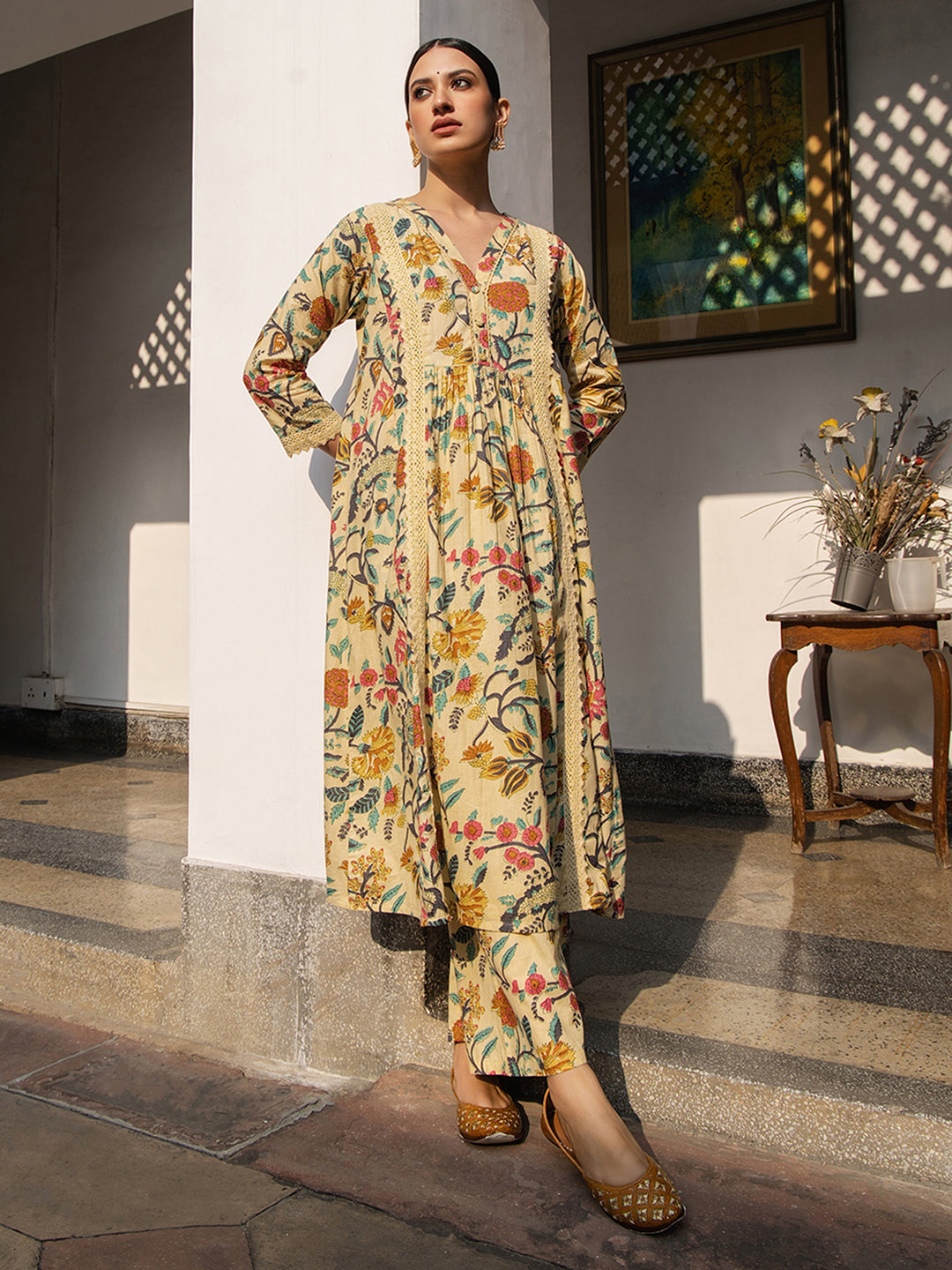 Janasya Gathered Cambric Beige Floral V-Neck Kurta & Bottom