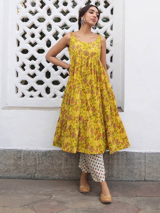 Janasya Bright Cotton Floral Gathered Kurta Set
